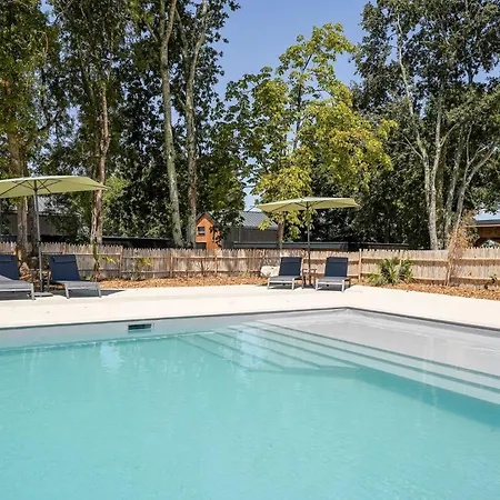 Semesterbostad N°32, Piscine Commune, 1 Nesmy